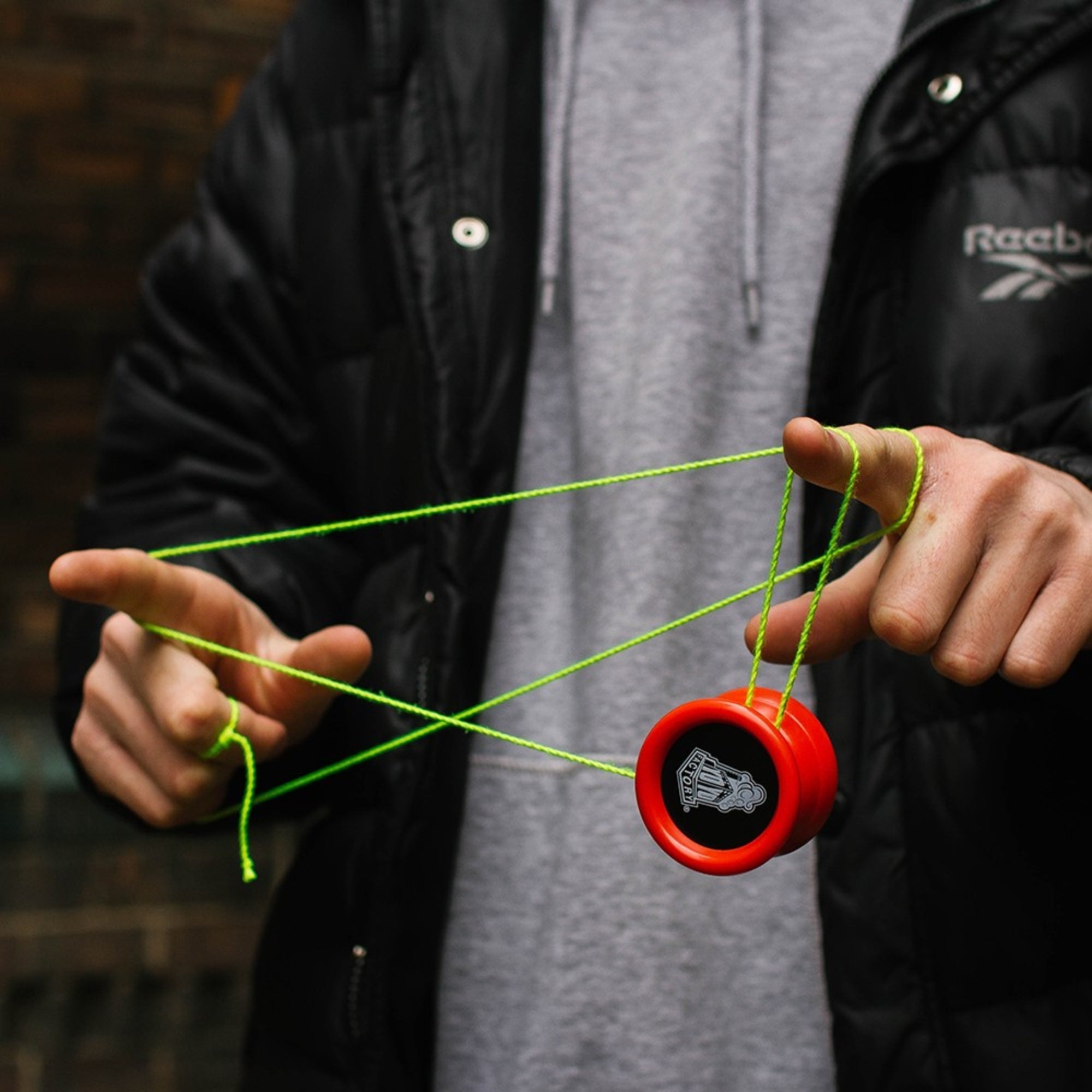 yoyo action