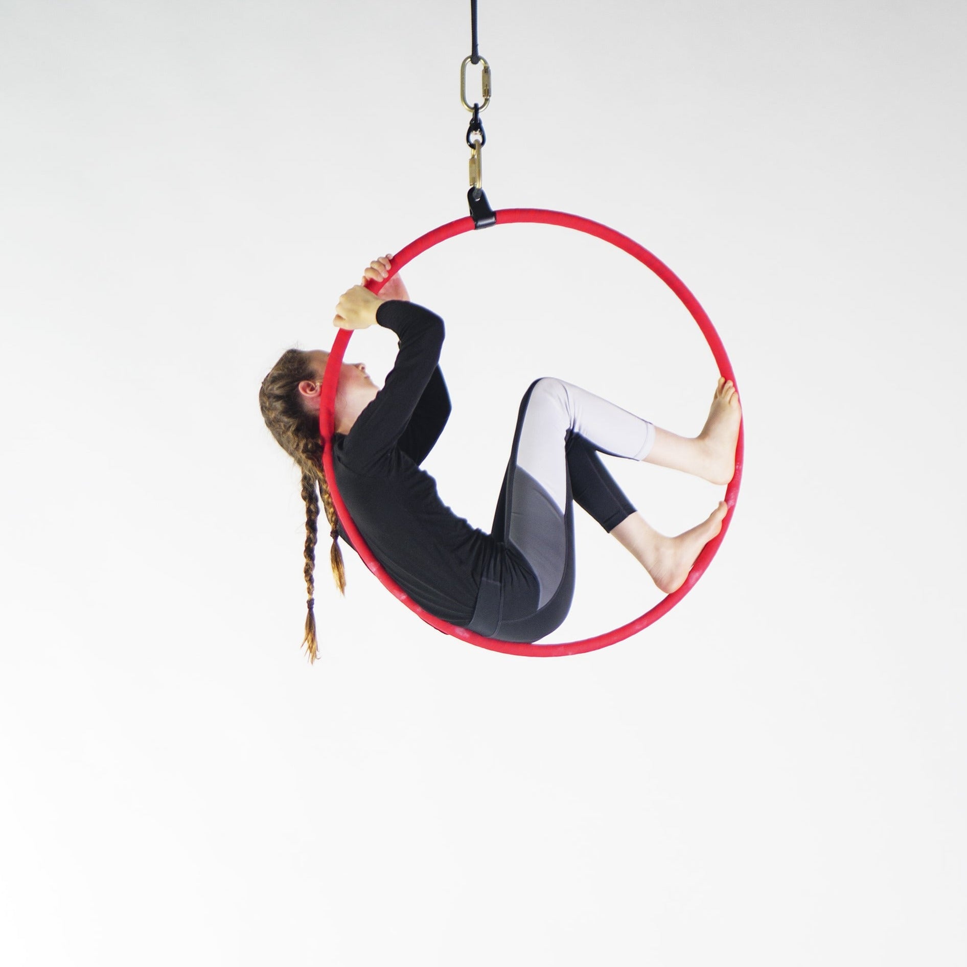 Performer in 1 point hoop